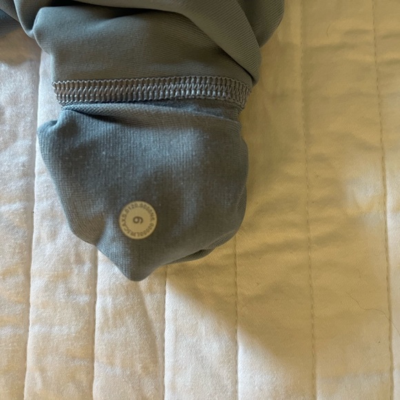 Lululemon Wunder Under 25” Leggings - Picture 5 of 5